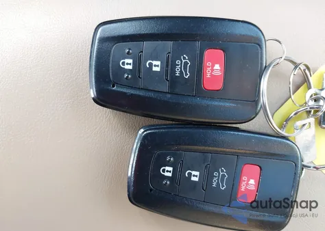 2021 Toyota Rav4 Xle Premium из США, поврежденный, VIN 2T3A1RFV2MW217009